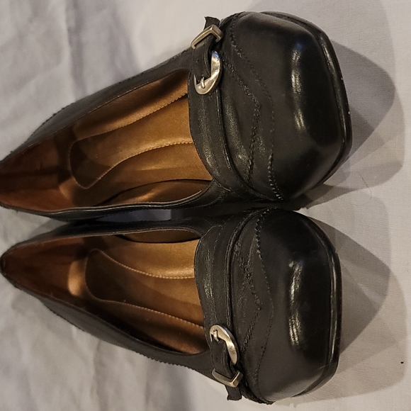 Naturalizer black leather kitten heel pumps - Picture 11 of 16